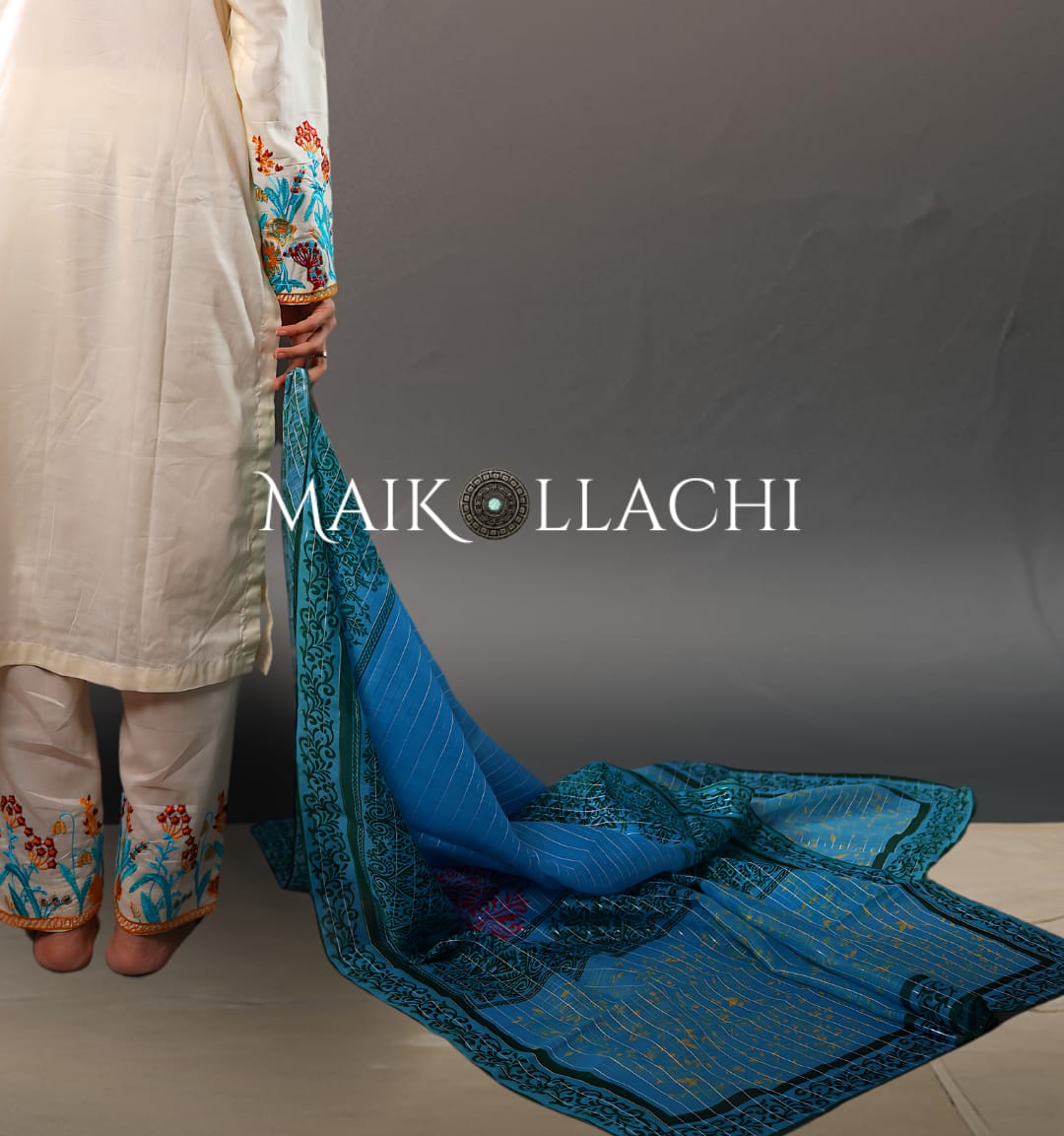 Timeless Elegance: Mai Kollachi's Embroidered Lawn Ensemble